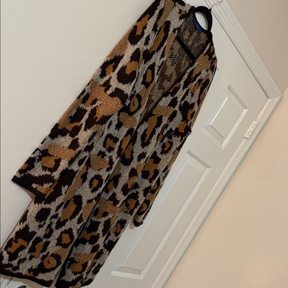 Apt. 9 Textured Knit Animal Print Cardigan - Picture 6 of 17